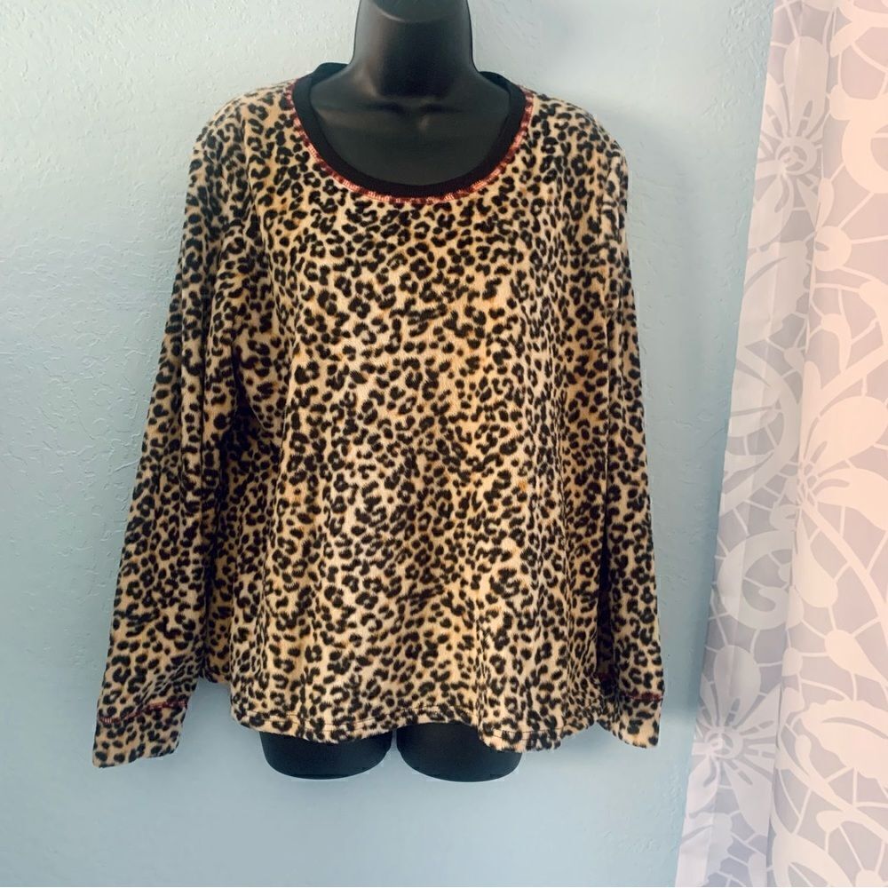 PJ Essentials Cheetah Print Fleece Pullover Top Size Large